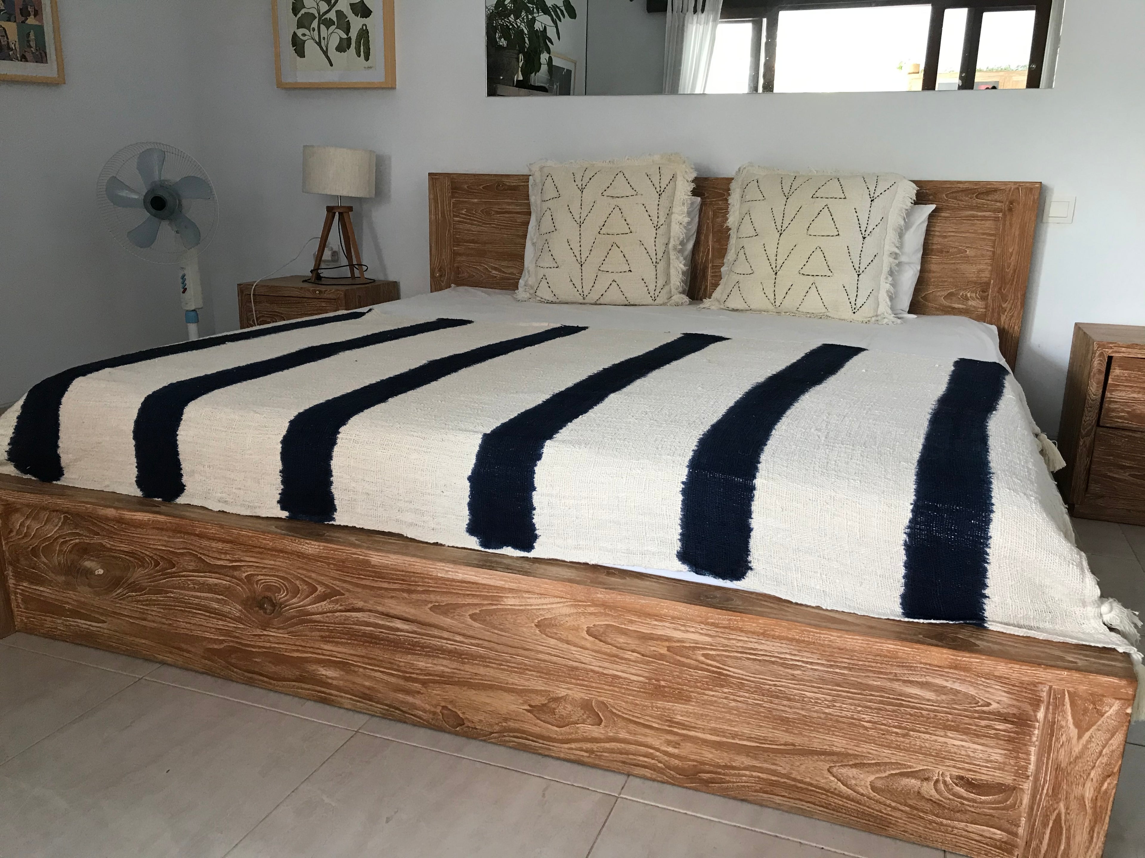 Blanket Woven Plain